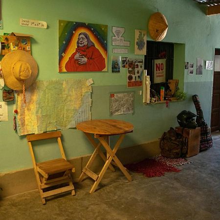 Acusi Hostel Camping Humahuaca Exterior foto